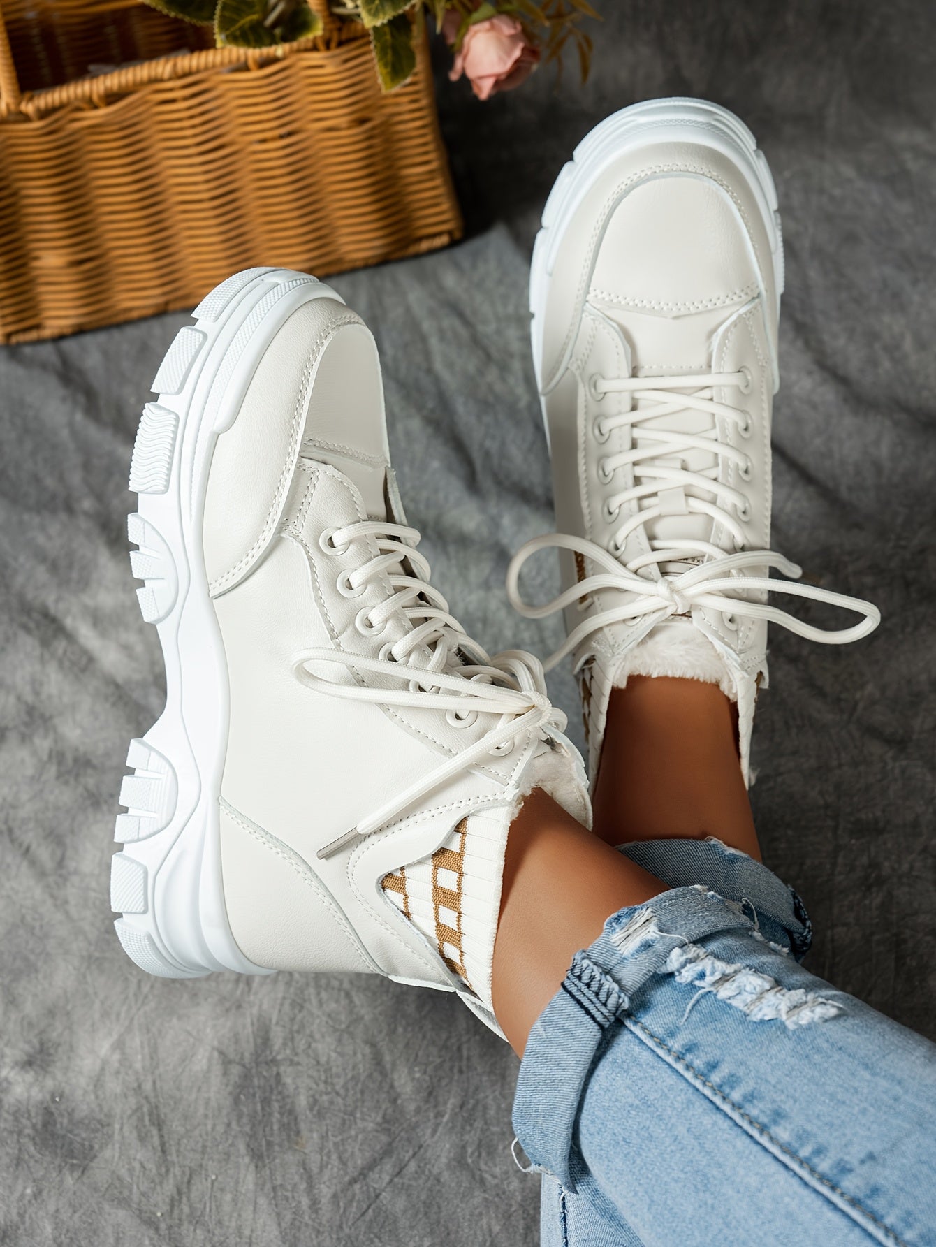 gfhfgjjfg Women's Casual High-Top Platform Ankle Boots with Lace-Up Closure, Thick Rubber Sole & Faux Cover Upper - Winter Warm Round Toe Boots for Casual Attire (Black/White/Beige), Comfortable Footwear, Durable Traction Foo