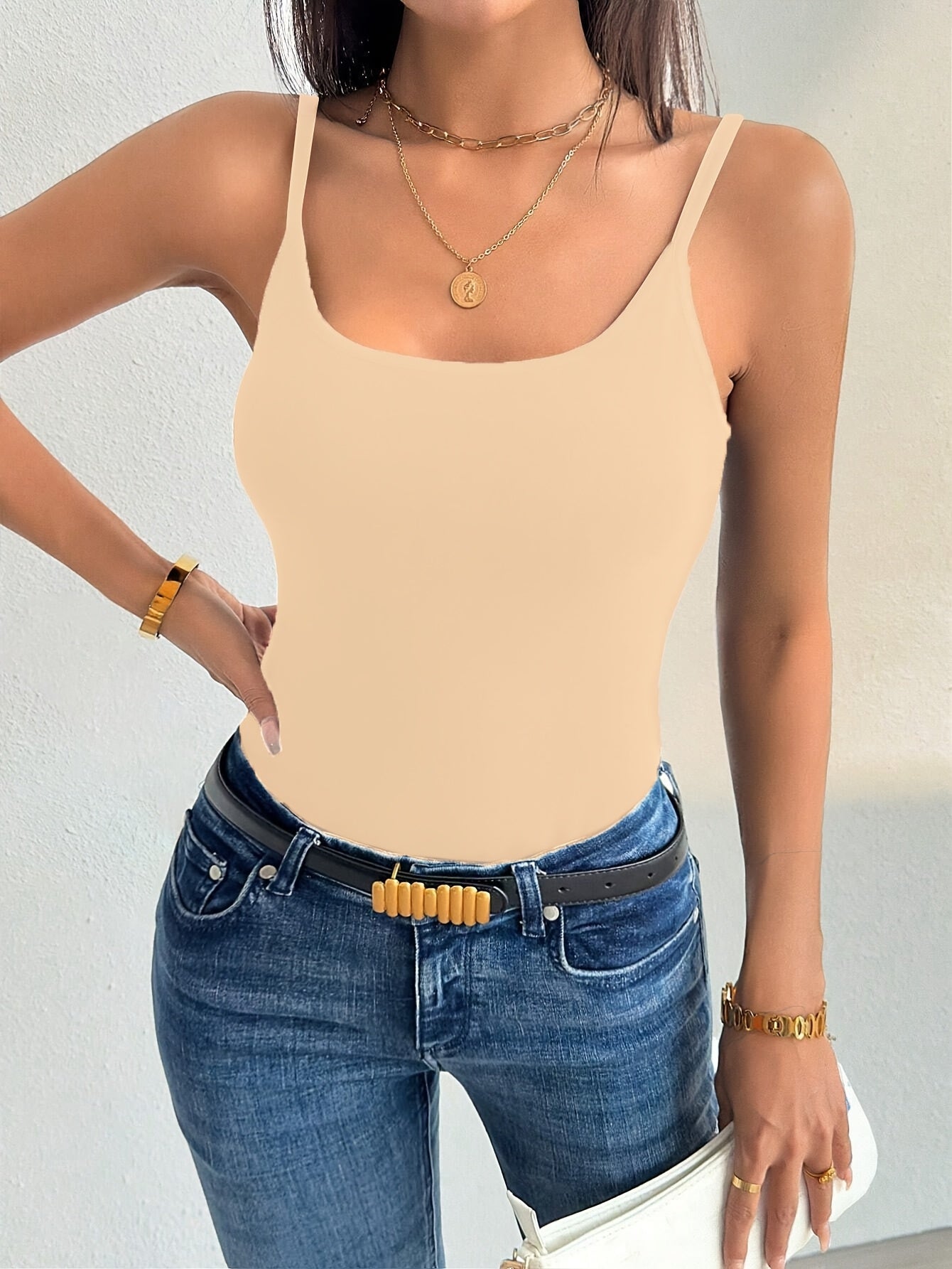 Ladies' Autumn And Winter Fashion Camisole with a Fleece Lining, Tailored for a Slim Fit, Warm, Suitable for Layering Or Wearing Alone, Stylish And Versatile