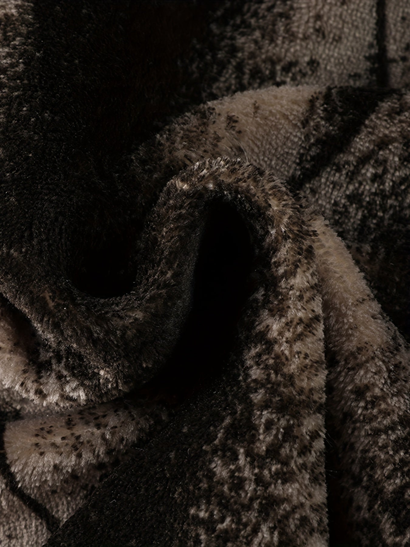 Men'S Winter Jacket with Full-Zip Closure, Hooded Insulated Coat - Bright Orange Cold Weather Outerwear, Zippered Pockets & Hood - Non-Stretch Fabric for Hiking, Commuting, Everyday - Fall/Winter Jacket for Adults, Outdoor Ac