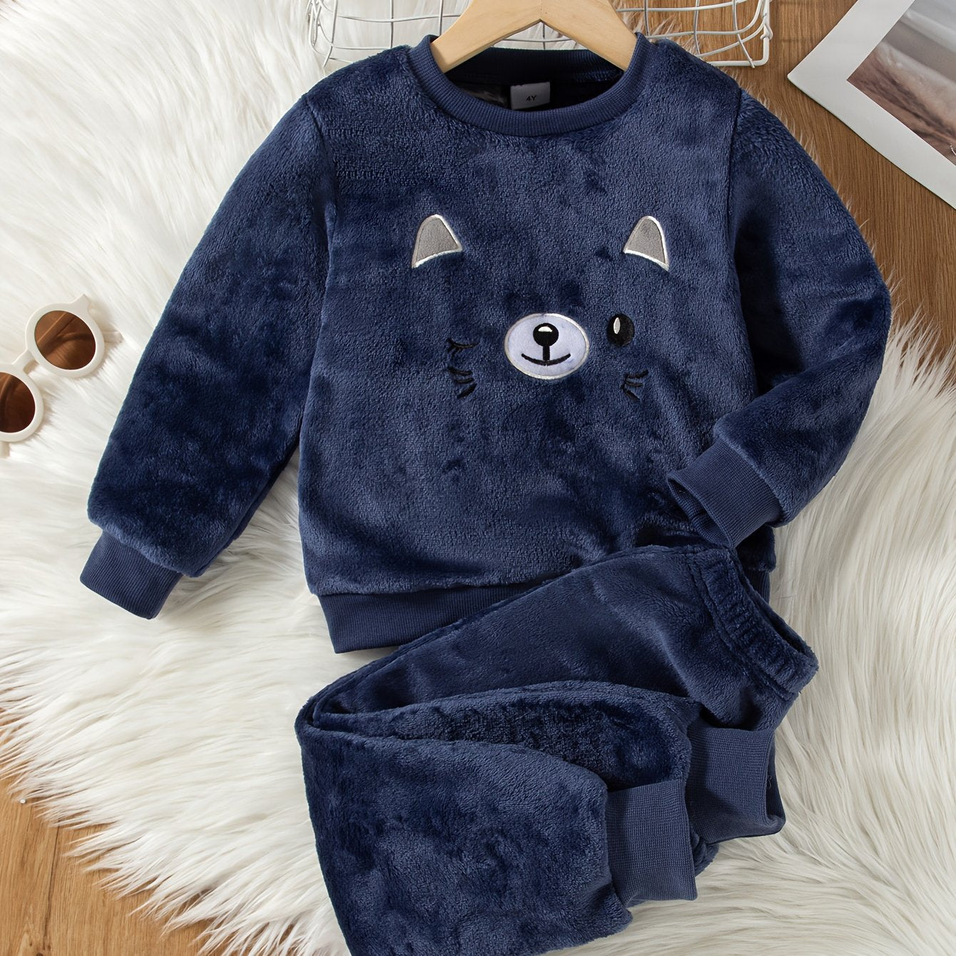 Boys' Casual Outfit with Embroidered Cartoon Bear Design - Long Sleeve Crew Neck Sweatshirt & Pants Set, Double-Sided Flannel, Perfect for Fall/Winter, Everyday Comfort, Everyday Comfort Wear|Playful Design|Double-Sided Flann