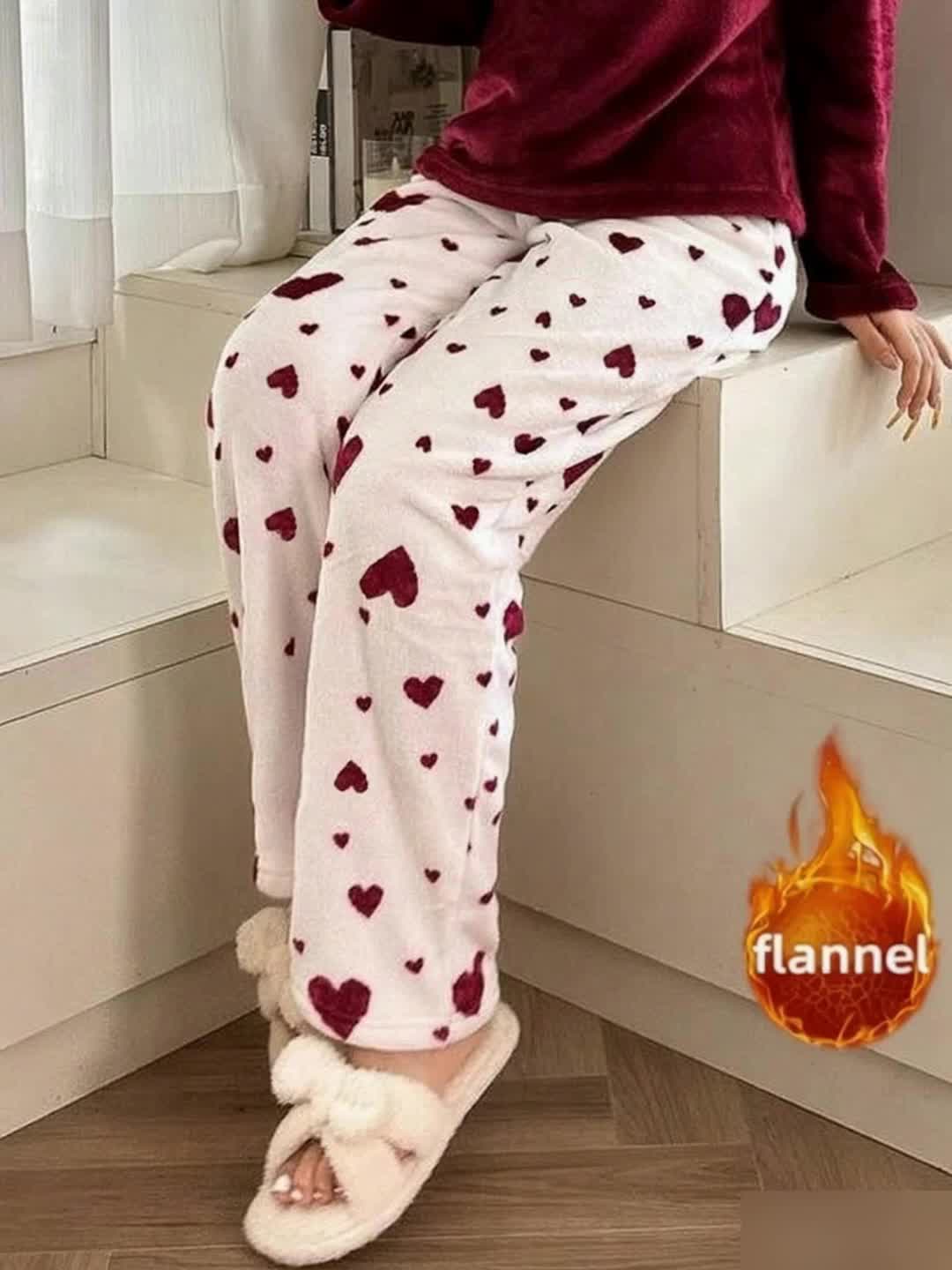 Women's Soft Flannel Pajama Pants with Heart Pattern & Elastic Waist - Cozy Winter Sleepwear, Machine Washable Lounge Pants for all-Season Comfortable Nightgowns for s