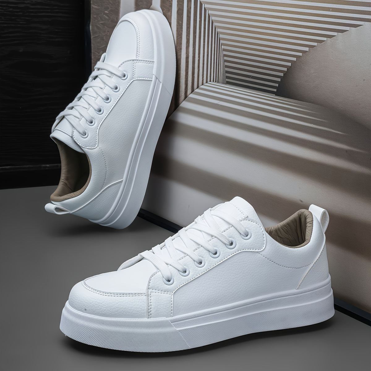 Men's Vintage Low-Top Casual Sneakers with PU Upper