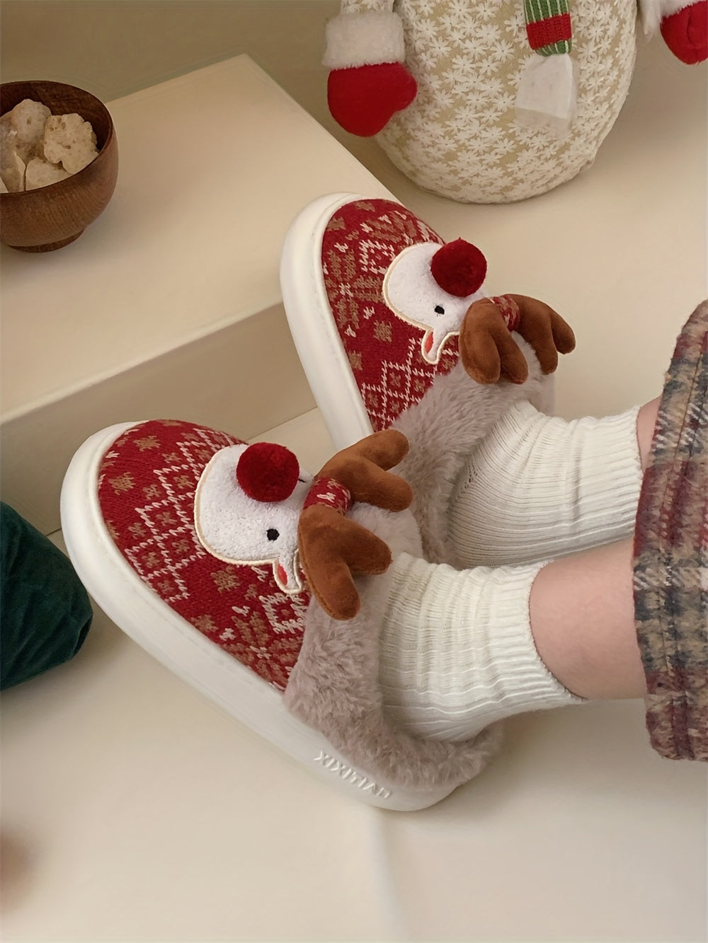 XIXITIAO Women's /Korean Style Winter Slippers - Deer & Reindeer Pattern Cozy Warm Booties, Soft Fabric & Sole for Indoor/Outdoor Use, Cute Animal Shoe for Christmas, Hand Washable