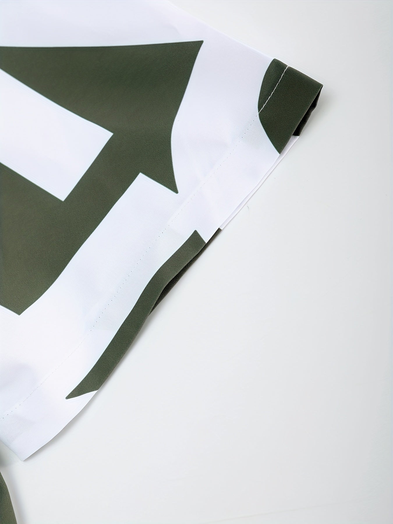 Men's Suit with Black and White Letter Print, Short Sleeve, Open Collar Shirt and Shorts, Casual Set
