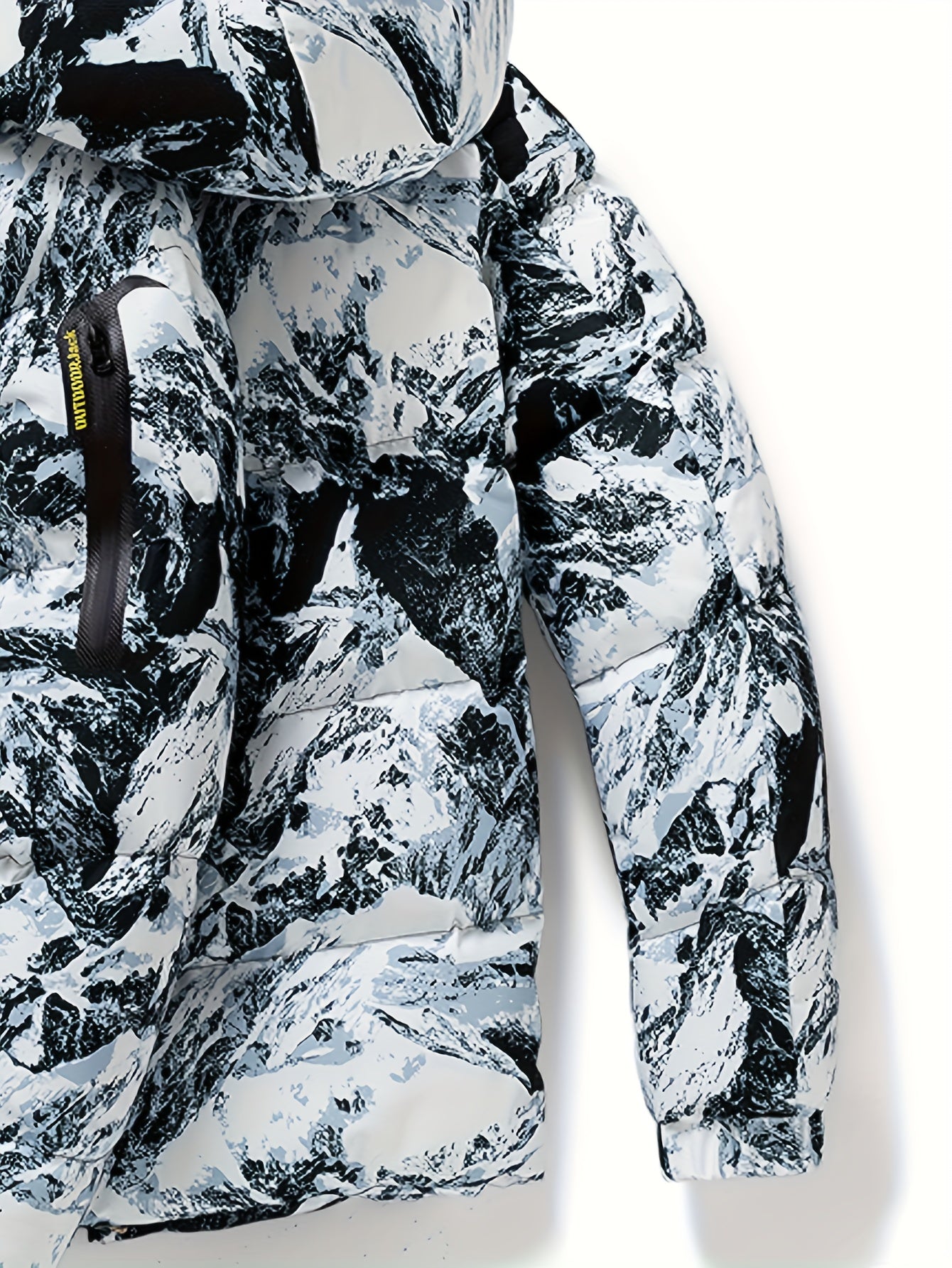 Men's Heavy-Duty Winter Thermal Hooded Jacket - Full-Zip Windproof Coat with Detachable Hood, Full-Zip Front Closure, Zipper Pockets - Machine Washable Cold Weather Jacket for Skiing, Snowboarding, Outdoor Activities - Camouf