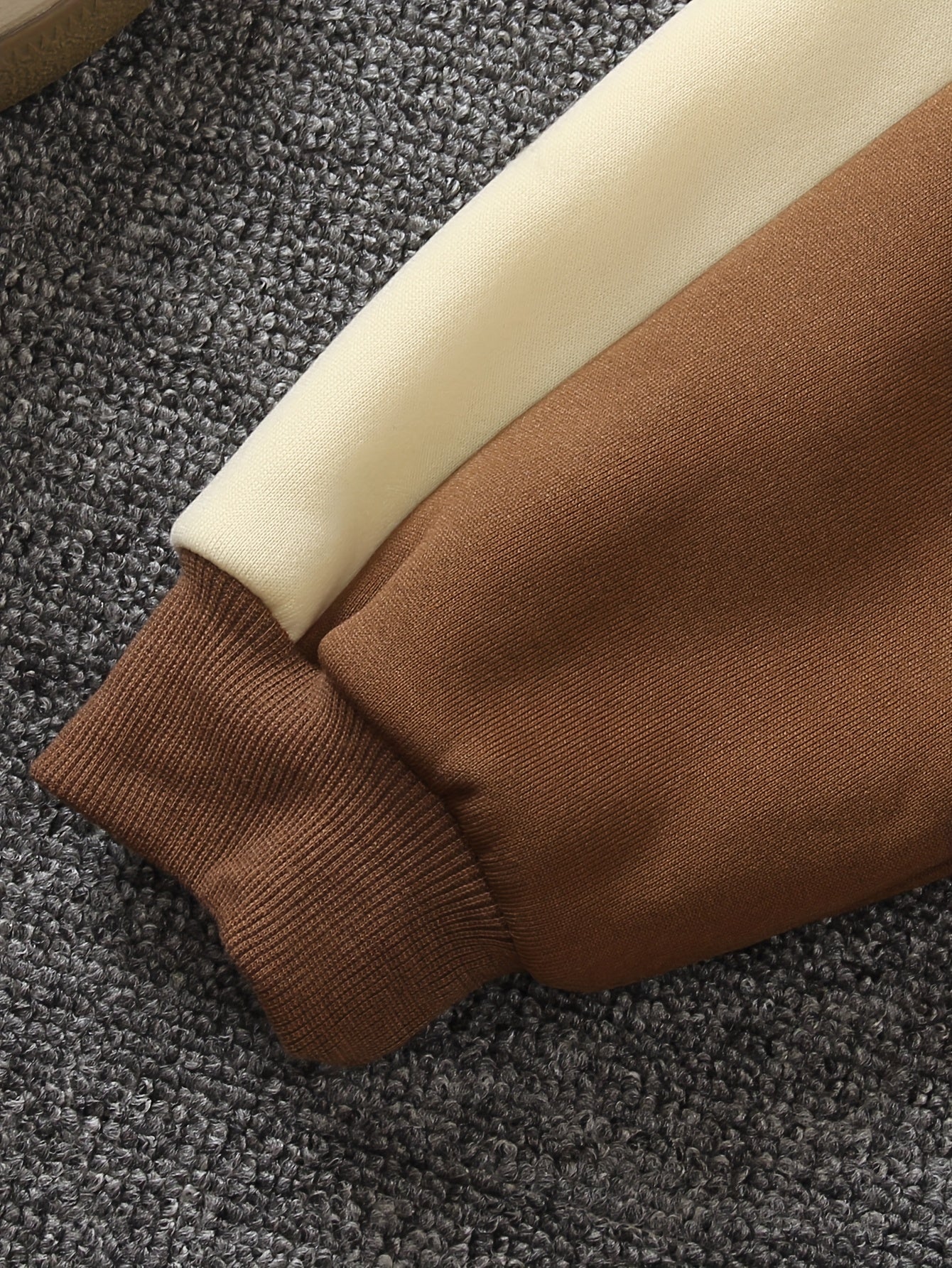 2pcs Set: Young Boys' Autumn/Winter -Lined Sweatshirt and Pants Set, Including a Stand Collar Half-Zip Contrast Long Sleeve Sweatshirt and Elastic Waist Contrast Pants, Very Casual, Comfortable, and Simple, Perfect for Outdoo