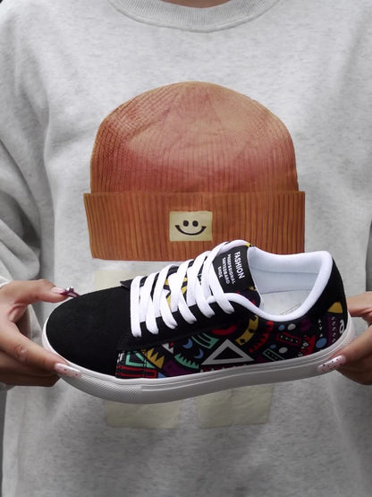 Women's Casual Skate Shoes Geometric Pattern Random Print Versatile, Lightweight Anti-Slip Outdoor Sports Daily Wear Walking Sneakers