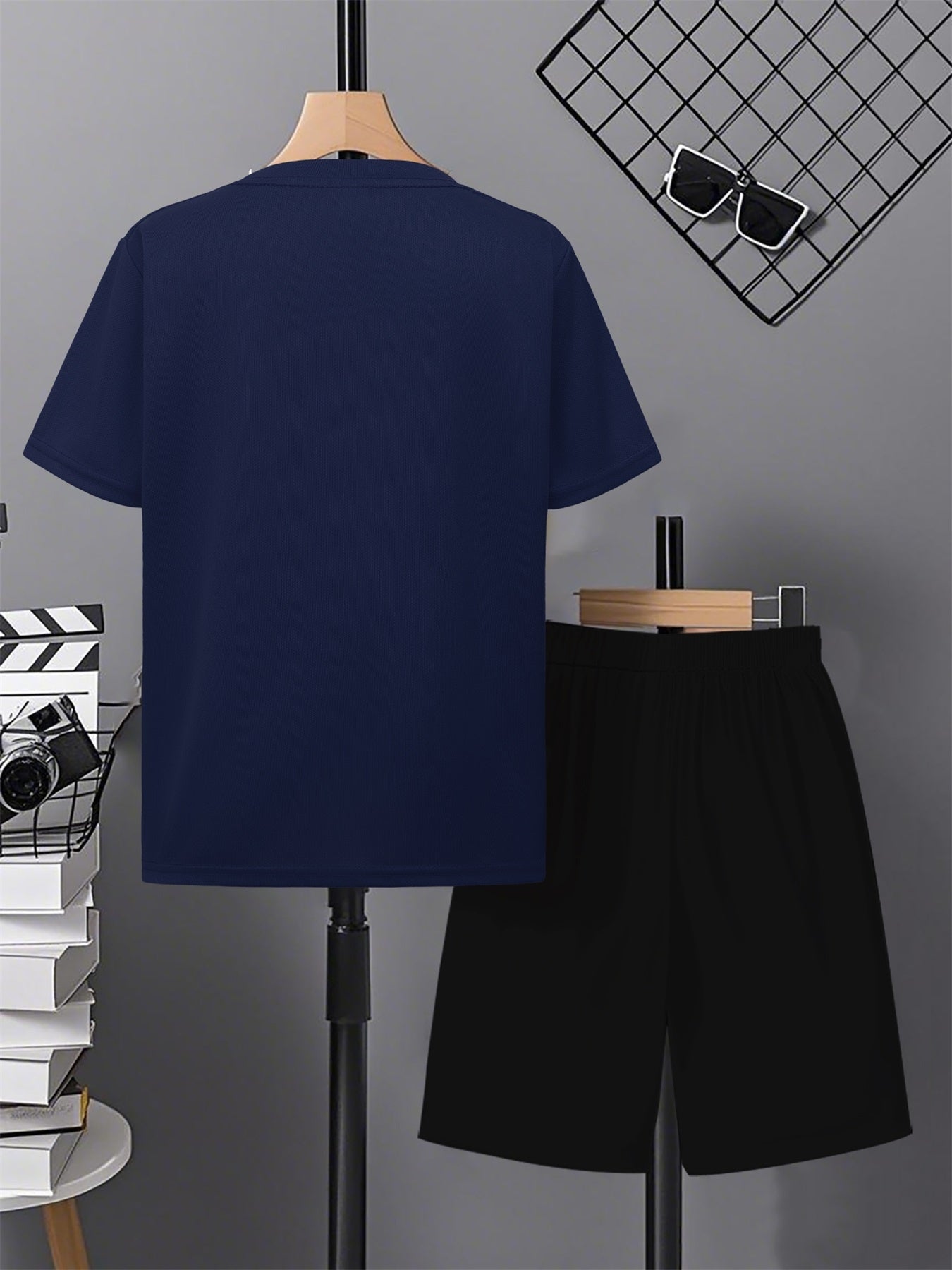 Boys' Casual Short Sleeve & Shorts Set with Geometric Print