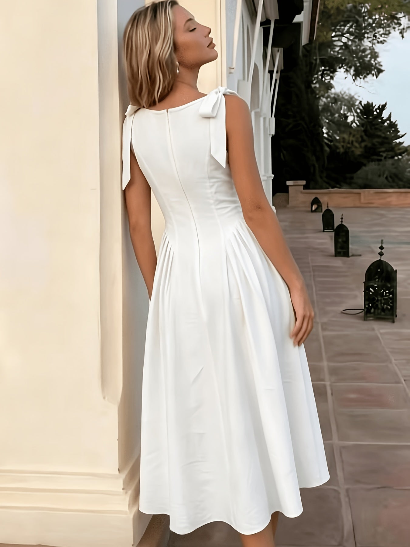 Elegant Women's Retro Fit and Flare Midi Dress with Bow Straps
