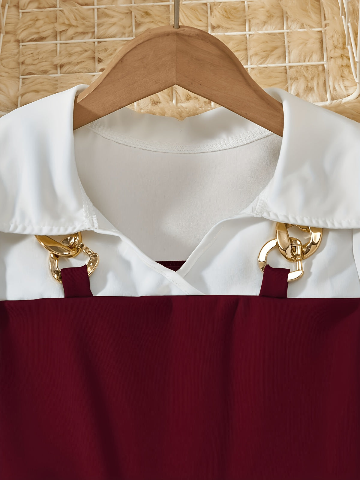 Girls' Casual Short-Sleeve Dress with Golden Chain Accent