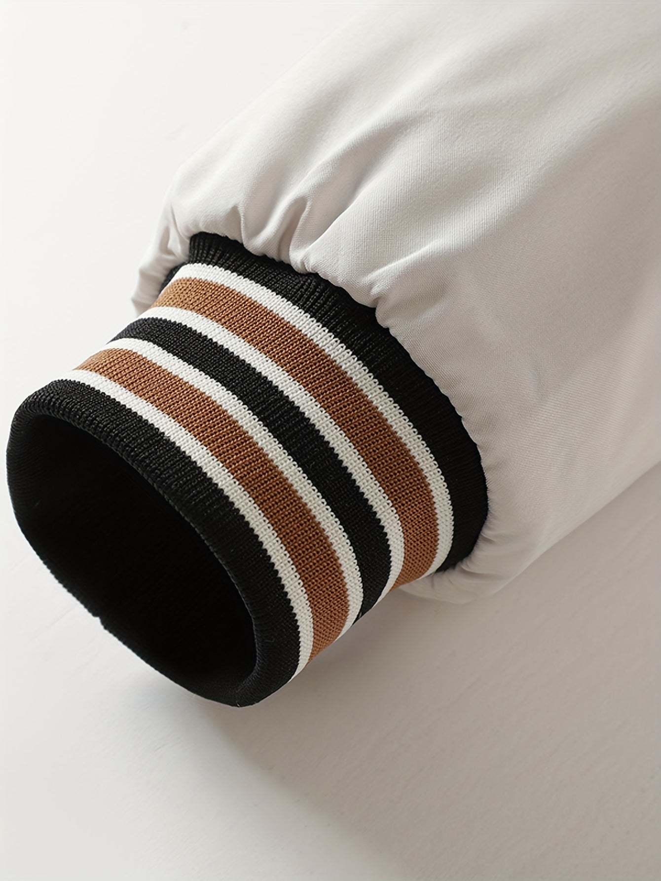 Men's Thermal Insulated Full-Zip Baseball Jacket with Full-Zip Closure - Heavyweight Winter Coat, Brown/White colorblock, Lining - Streetwear Outerwear for Casual & Formal Events - Compatible with Hoodies & Jackets (Men's Fas