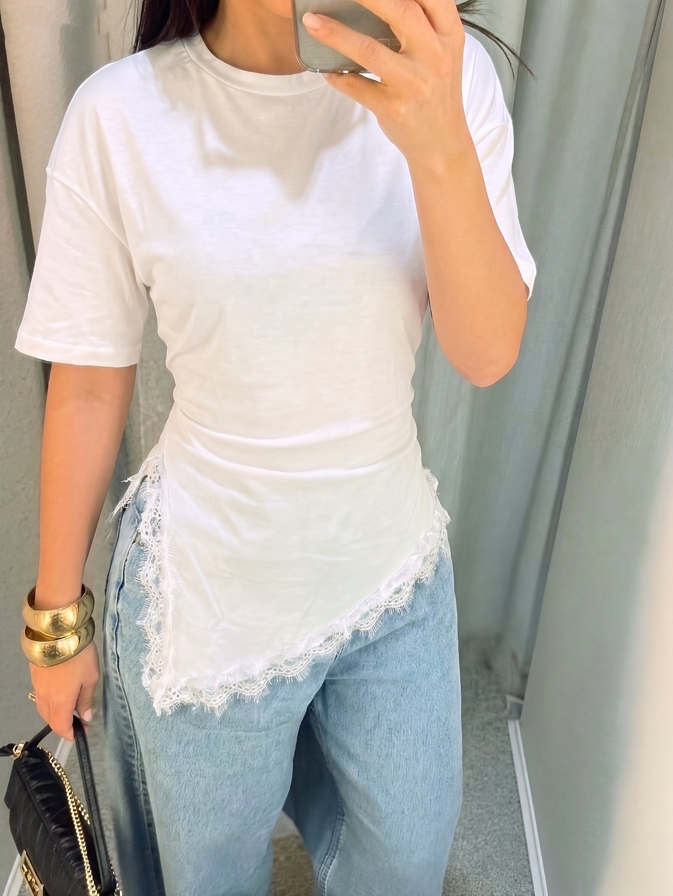 Women's Elegant Summer Round Neck T-Shirt with Lace Detail