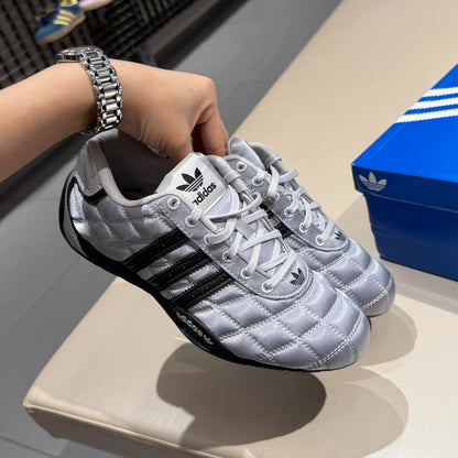 Adidas Originals Women's Adi Racer Lo W Lightweight Low-Top Sneakers