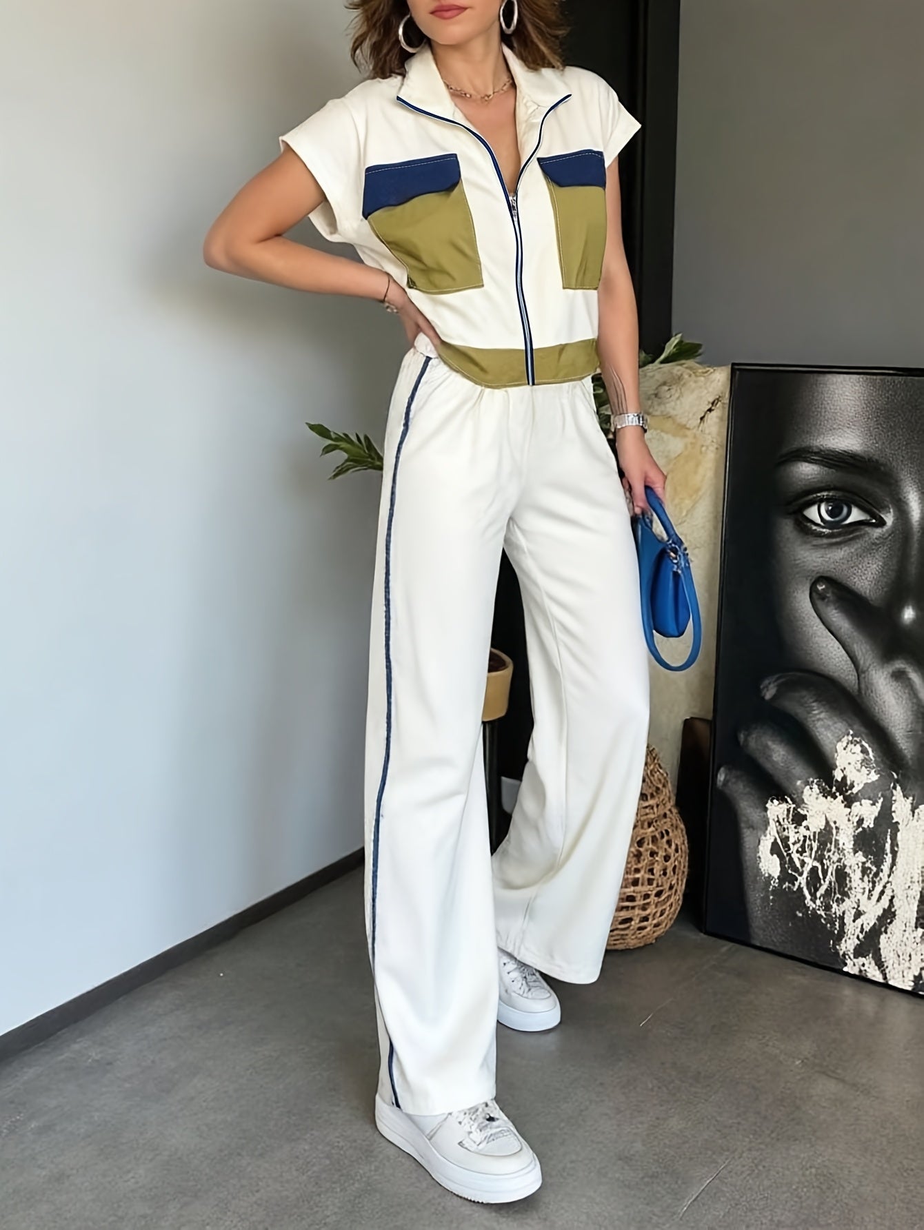 New Spring And Summer Fashion Color-Blocking Two-Piece Set Featuring a Short-Sleeve Zip Design And Wide-Leg Casual Pants for Women