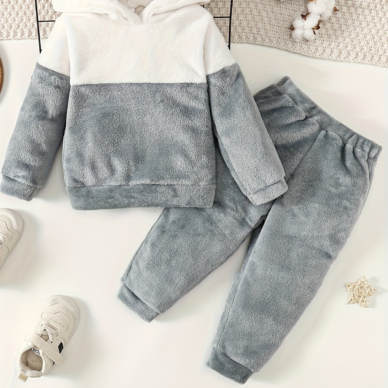 Boys' Cozy Fleece Hoodie & Pants Set - Gray & White Geometric Pattern, Long Sleeve Pullover with Hood, Soft Knit Fabric, Perfect for Fall & Winter, Casual Style, Everyday Comfort, Everyday Comfort Wear | Geometric Pattern Hoo