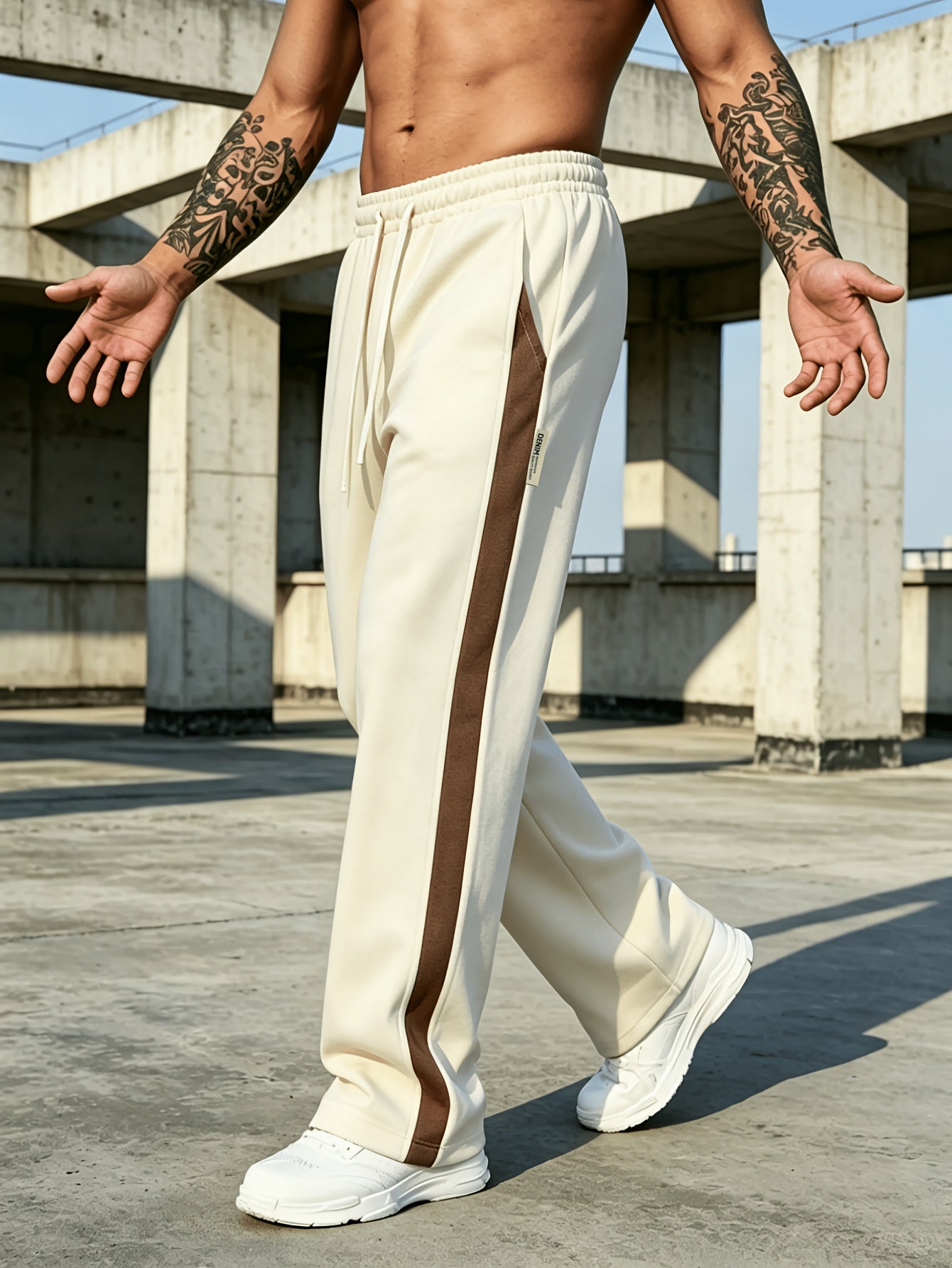 Men's Loose Fit Gym Sweatpants with Side Stripe and Pockets