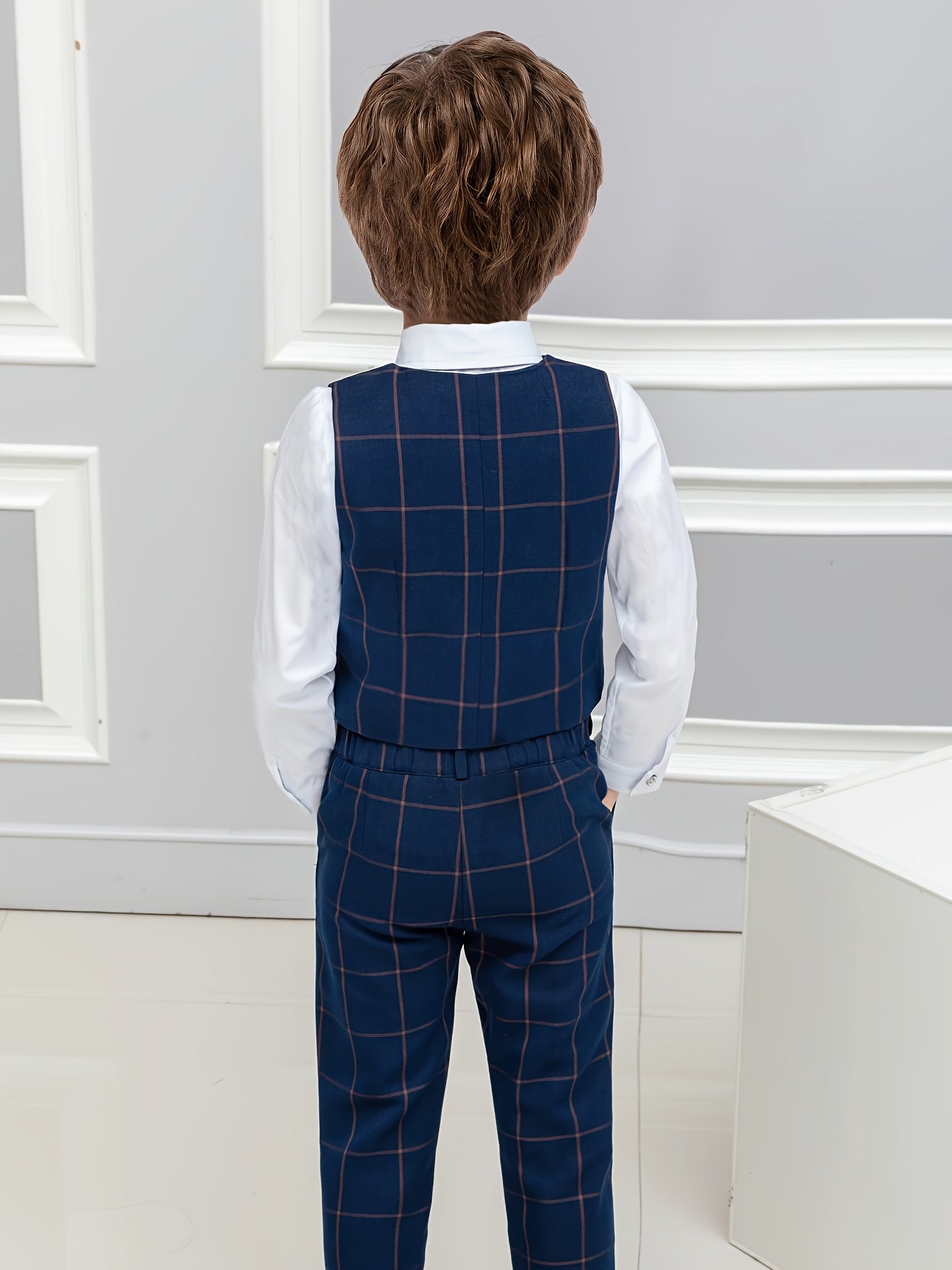 Boys' Plaid Vest & Pants Set with Bow Tie for Spring Fall