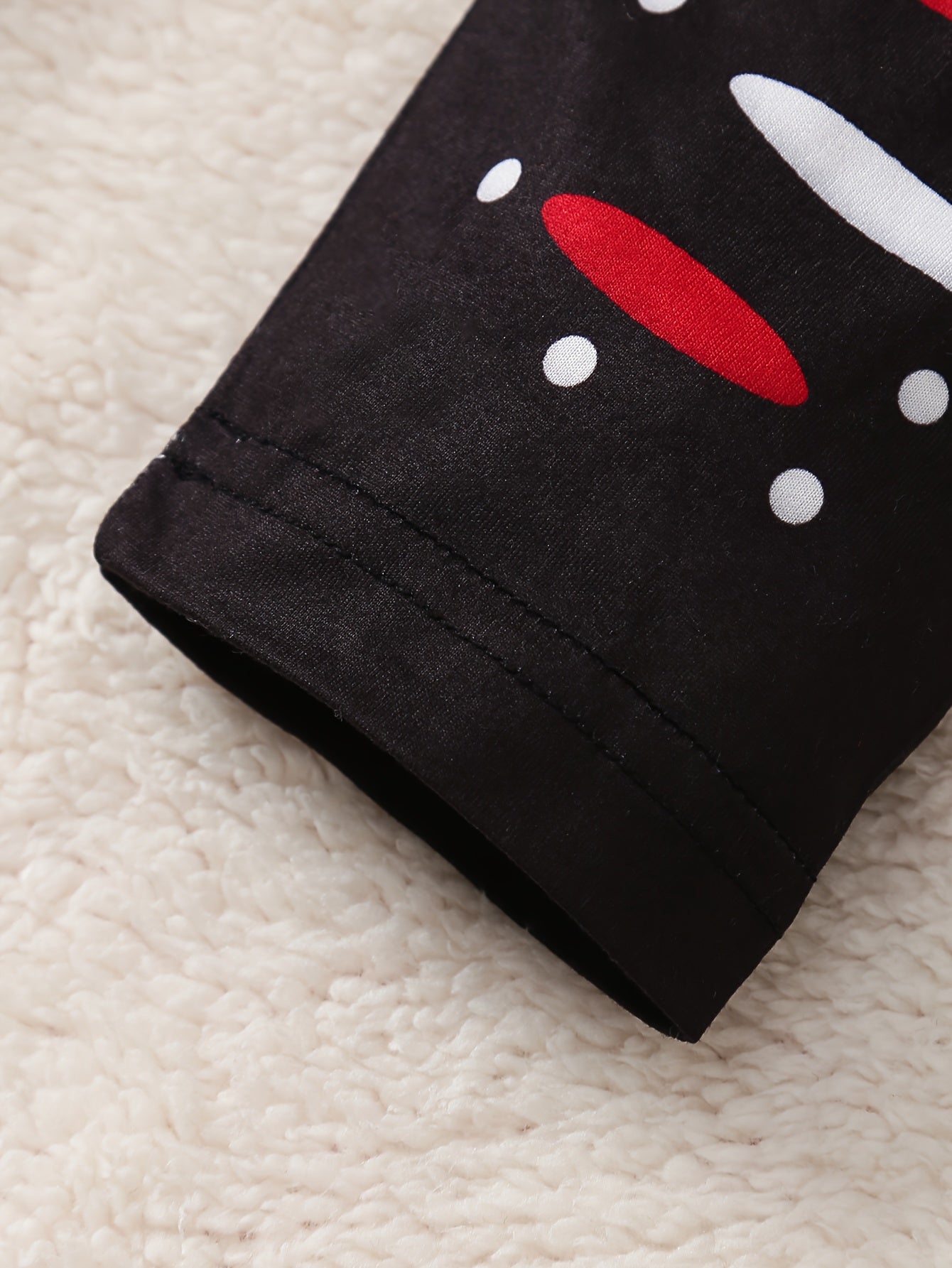 2pcs Girls' Long Sleeve Christmas Santa Claus Letter Print Irregular Skirt + Pants Set, Holiday Outfit, Seasonal Clothing, Festive Design, Elegant Style, Quality Stitching, Comfortable Fit, Twopiece Outfit, Matching Set, Holi