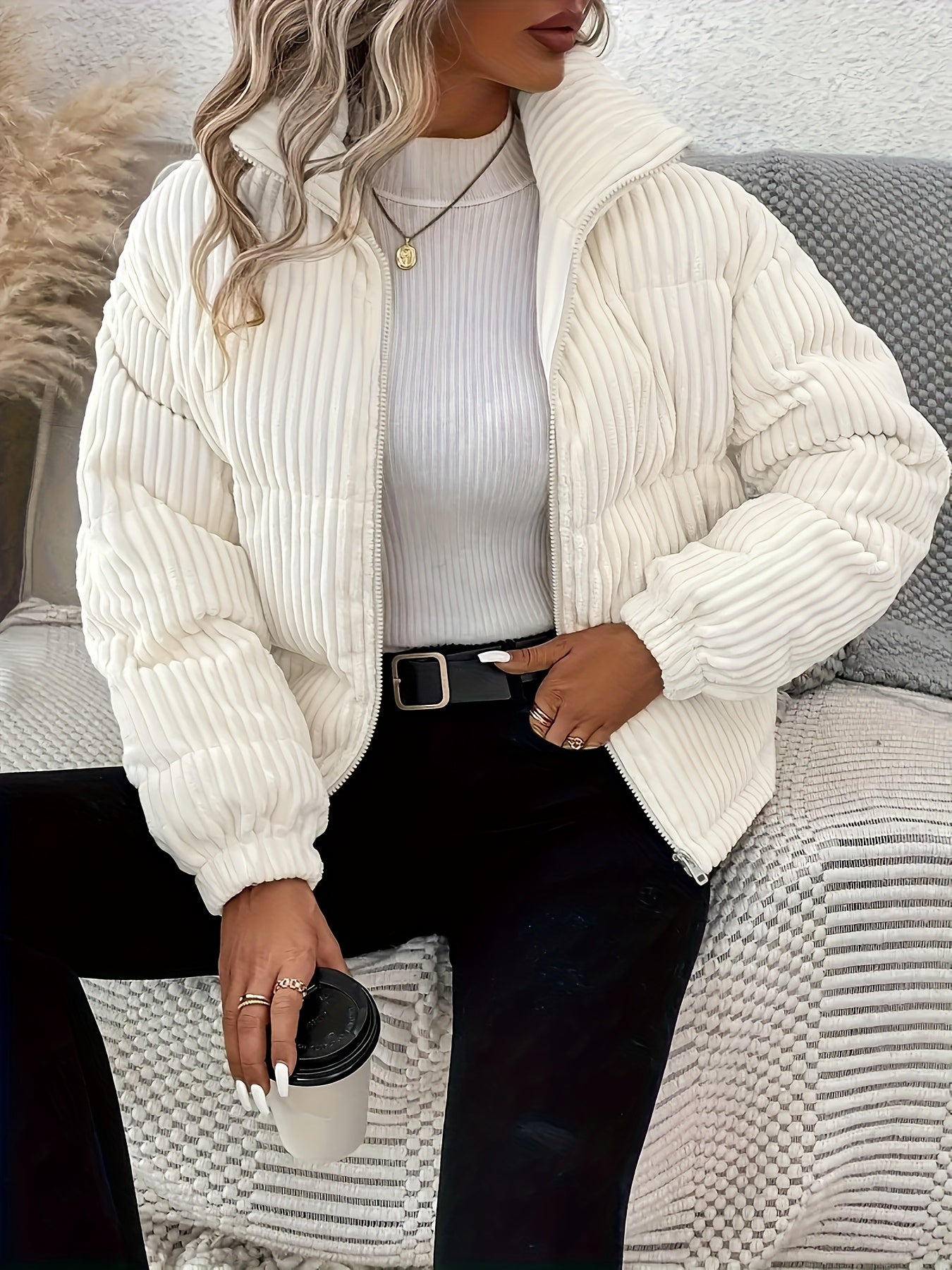 Women's White Jacket Winter Warm Short Short-Length Coat - Short-Waisted Collar & White -Like-Look (No) Trim, Hand Washable Outerwear for Casual &, Versatile Outer Layer for Dresses/Skirts