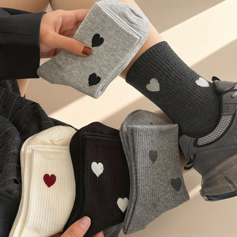 5 Pairs Elegant Heart Pattern Mid-Calf Socks for Couples