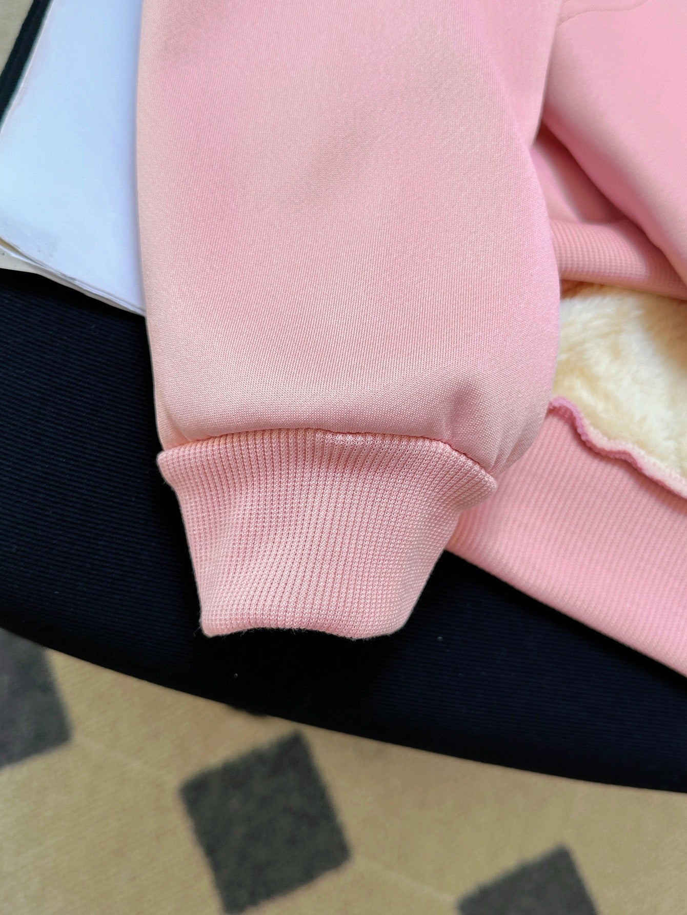 Women'S Plus Size Winter Warm Hooded Sweatshirt with Merry Christmas & Happy New Year Print - Thick Fleece-Lined Oversized Pullover, Cozy Casual Sweater for Christmas, Halloween Gifts, Christmas Sweatshirt, Festive Clothing,