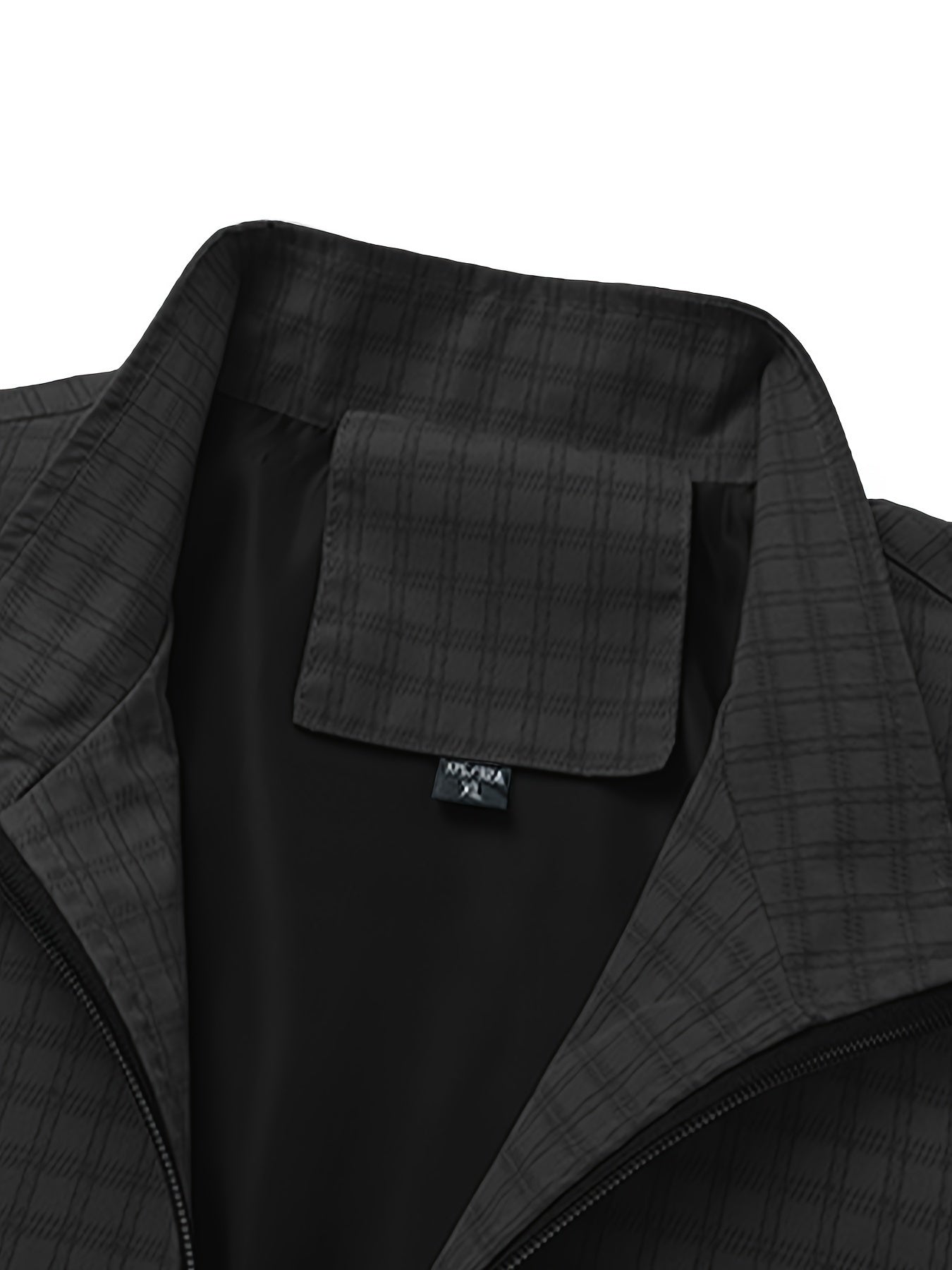 Men's Casual Outdoor Jacket - Spring/Fall Softshell Jacket with Checkered Pattern, Long Sleeves, and Zipper Closure