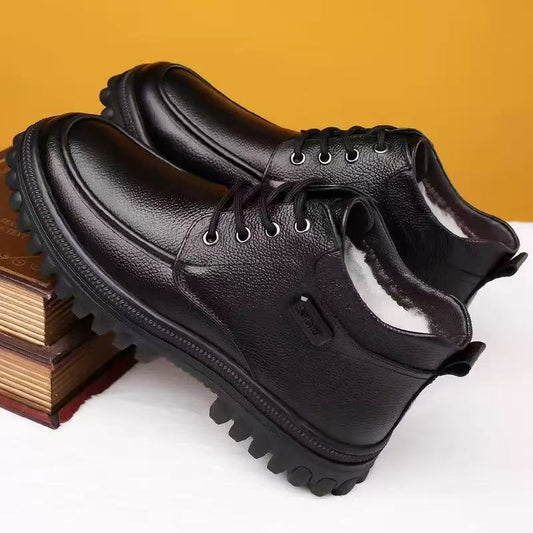 Men's Latest Outdoor Warm Snow Boots Ideal for Chilly and Snowy Weather