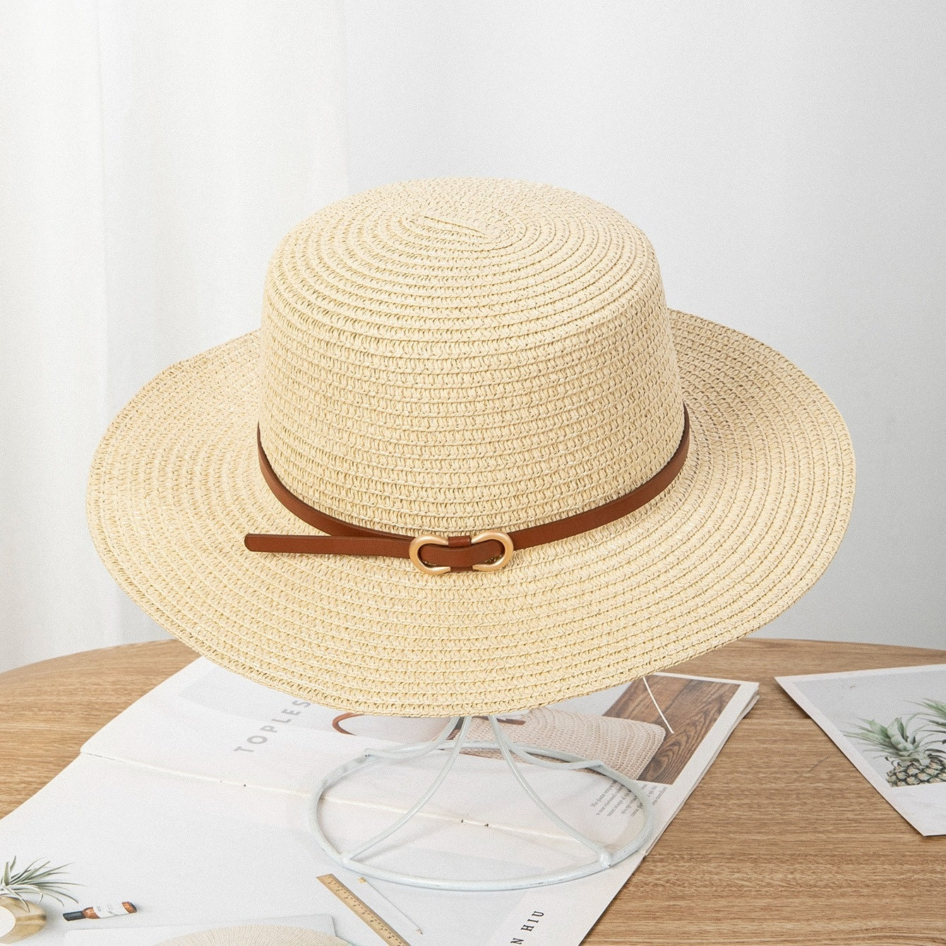 Women’s Summer Straw Sun Hat with Flat Brim and Bowknot
