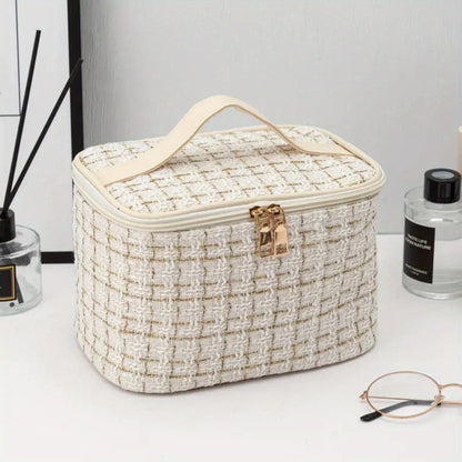 Beige Plaid Large-Capacity Travel Toiletry Bag for Women