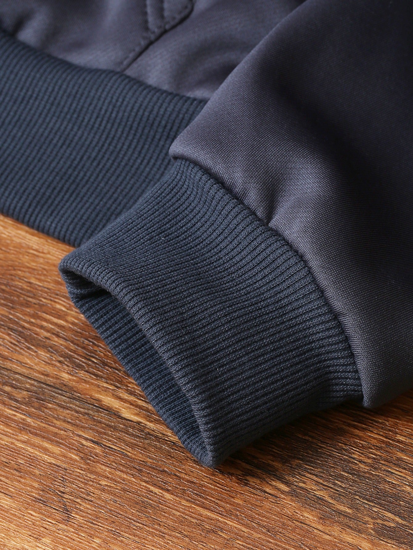 Christmas & Plaid Leopard Print Christmas Tree Pattern Printed Ladies Lined Hoodie, Thick and Warm Polyester Fabric Jacket, Suitable for Casual Composite Warm Clothing for Autumn and Winter Season