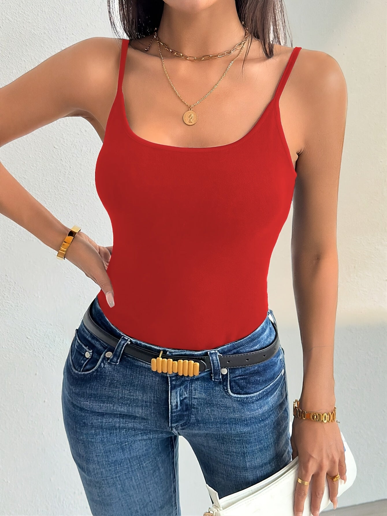 Ladies' Autumn And Winter Fashion Camisole with a Fleece Lining, Tailored for a Slim Fit, Warm, Suitable for Layering Or Wearing Alone, Stylish And Versatile