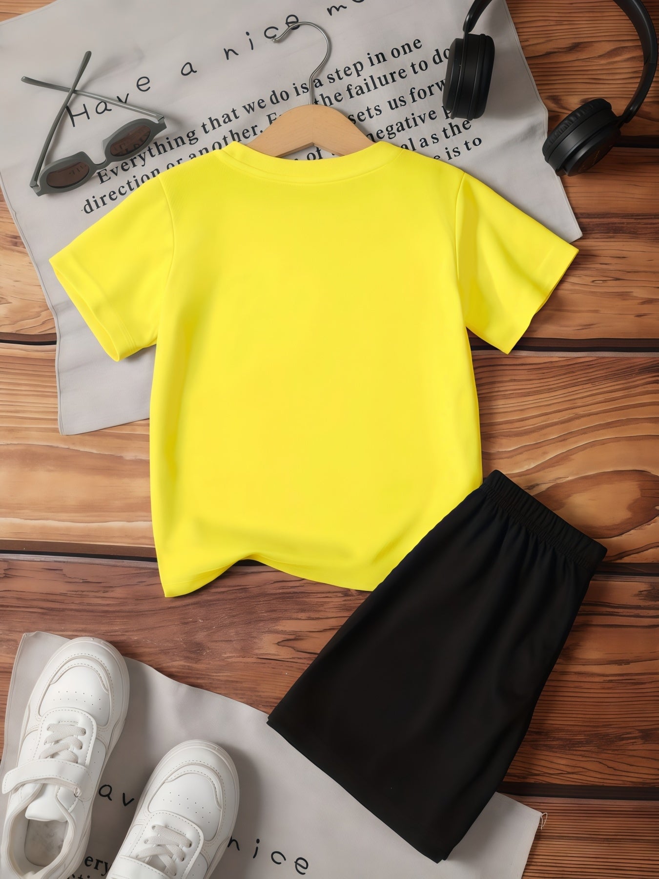 Girls' Casual Summer Set with Printed Short Sleeve Top & Shorts