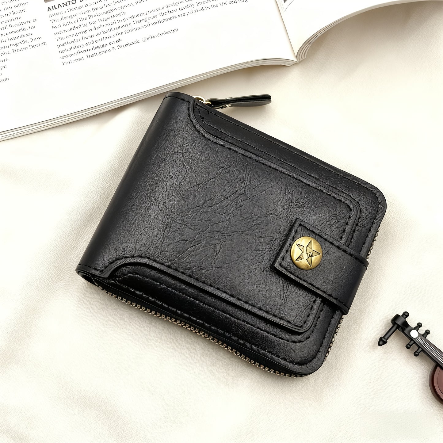 A Men'S Stylish Faux Leather Tree Pattern Wallet - Compact Zip Credit Card Holder And Coin Purse, Light Brown.