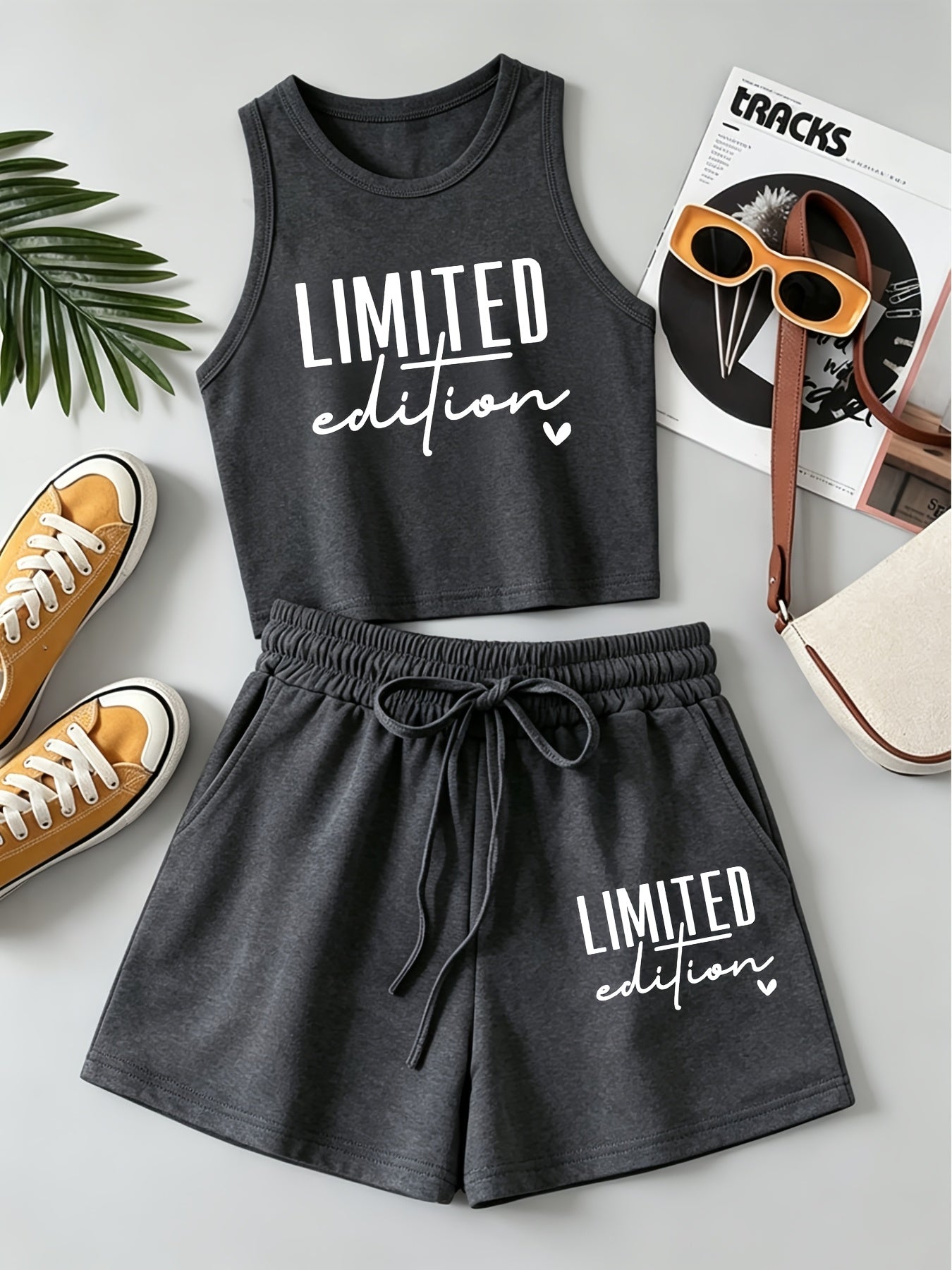 Casual Women's Two-Piece Set with Printed Top and Shorts