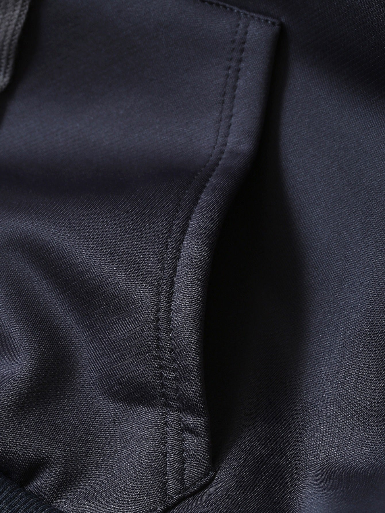 Christmas & Plaid Leopard Print Christmas Tree Pattern Printed Ladies Lined Hoodie, Thick and Warm Polyester Fabric Jacket, Suitable for Casual Composite Warm Clothing for Autumn and Winter Season