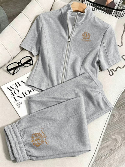 Women’s Chic Minimal 2-Piece Zip Track Suit - Casual Elegant