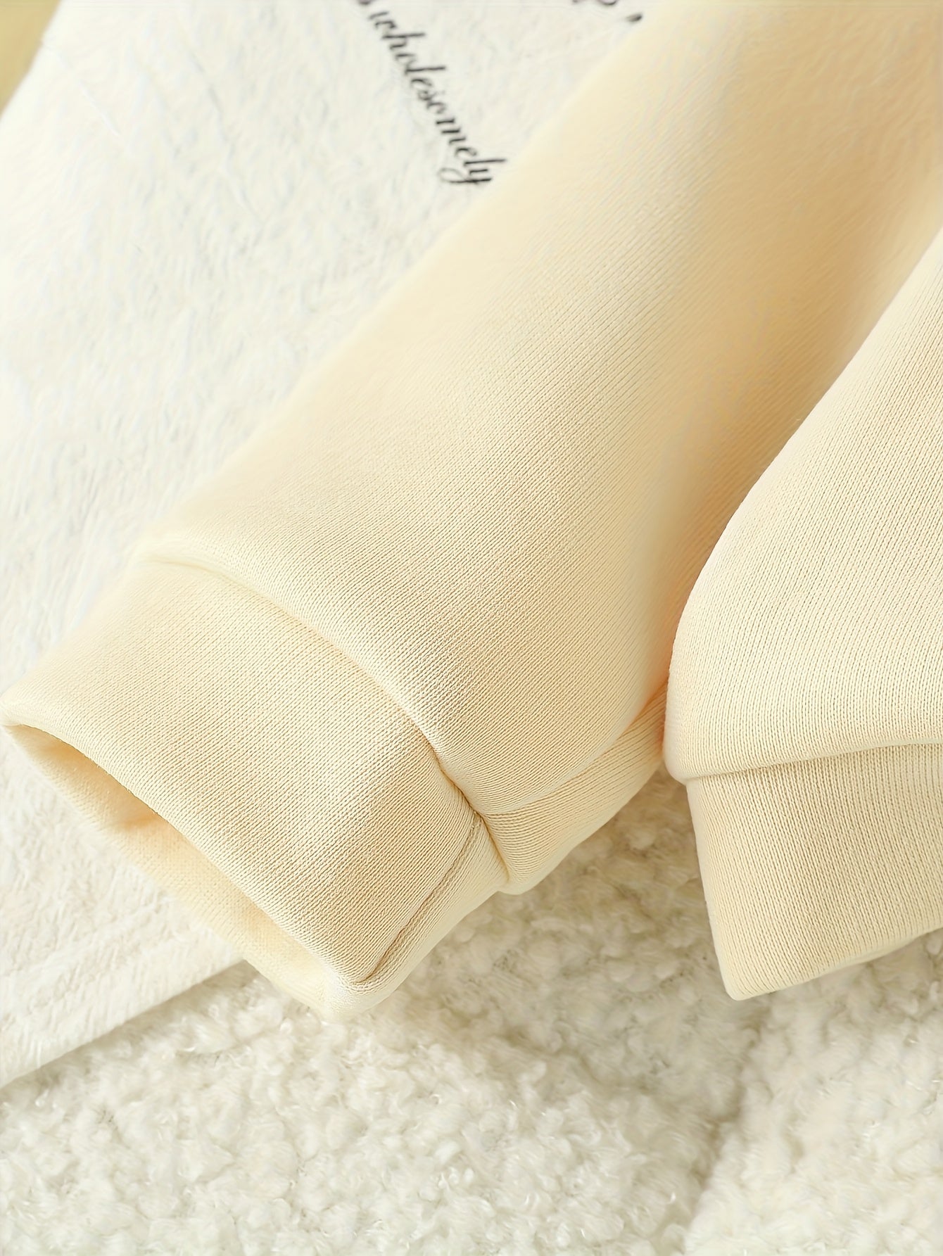 Tween Girls' Autumn/Winter Letter Embossed Warm Lined Sweatshirt and Joggers, Perfect for Outdoor