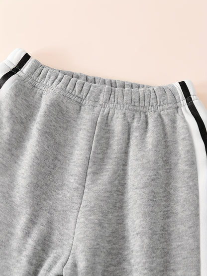 New Autumn And Winter Set: Classic And Stylish Button-Up Baseball Jacket with Letter Pattern Print on The Sleeves, Paired with Pants Featuring Black And White Stripes And Thickened Fleece for Warmth. This Comfortable And Vers