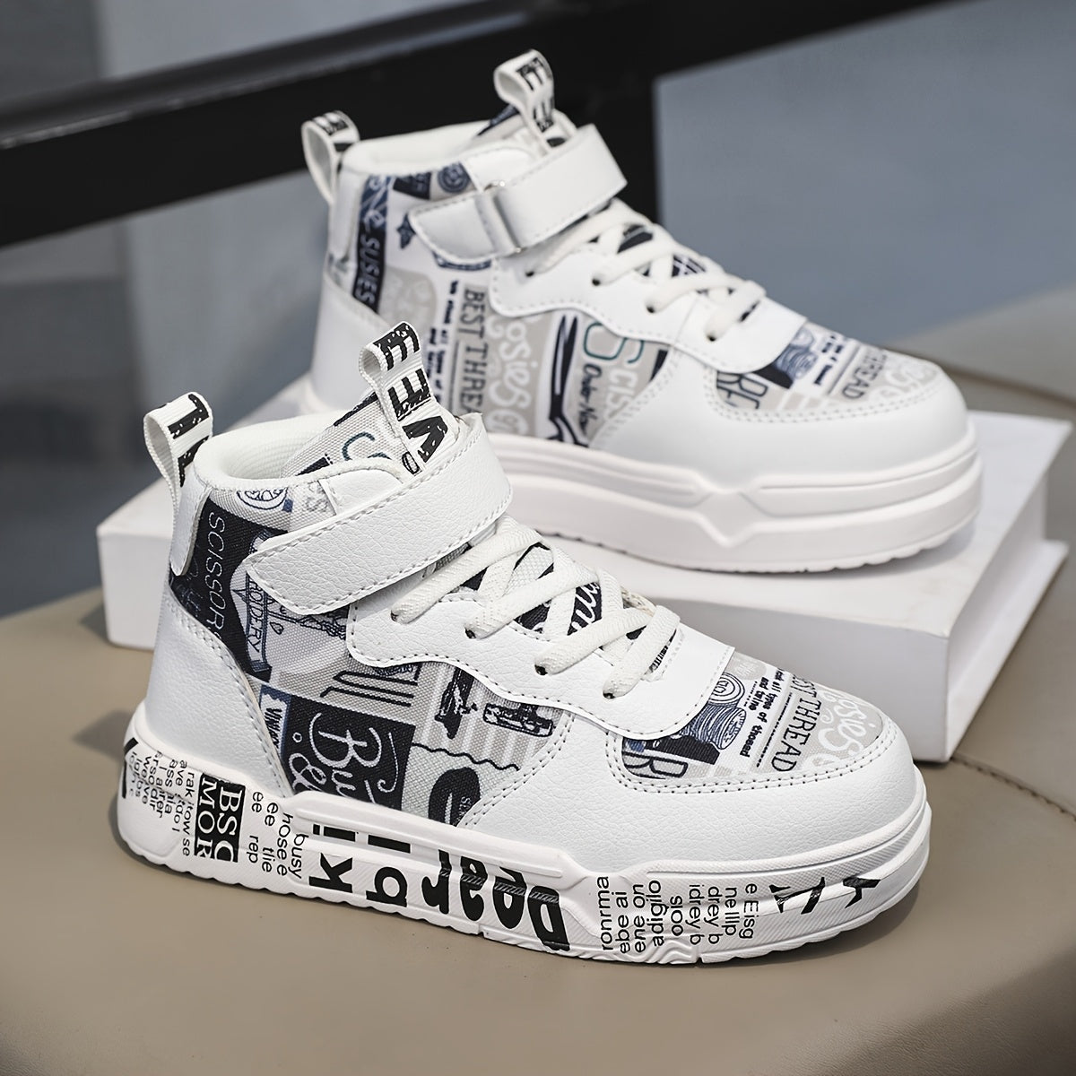 ' New Soft-Soled Sneakers - Random Letter Decor, Comfortable Outdoor Anti-Slip Skate Shoes, All-Season Trendy Unisex Casual Shoes for and