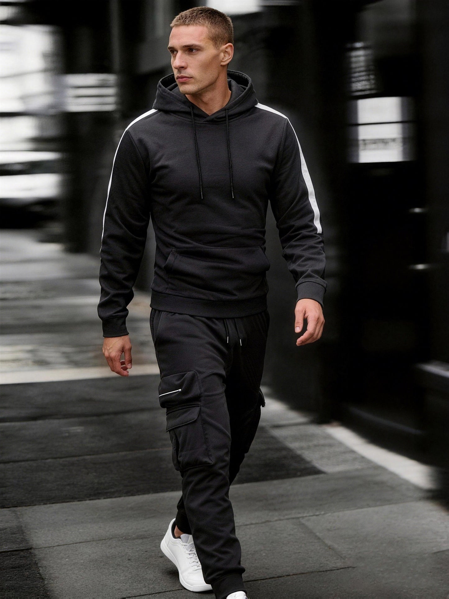 Men'S Casual Sports Two-Piece Set with Multiple Pockets, Featuring a Hooded Design, Suitable for Fashion, Running, And Hiking