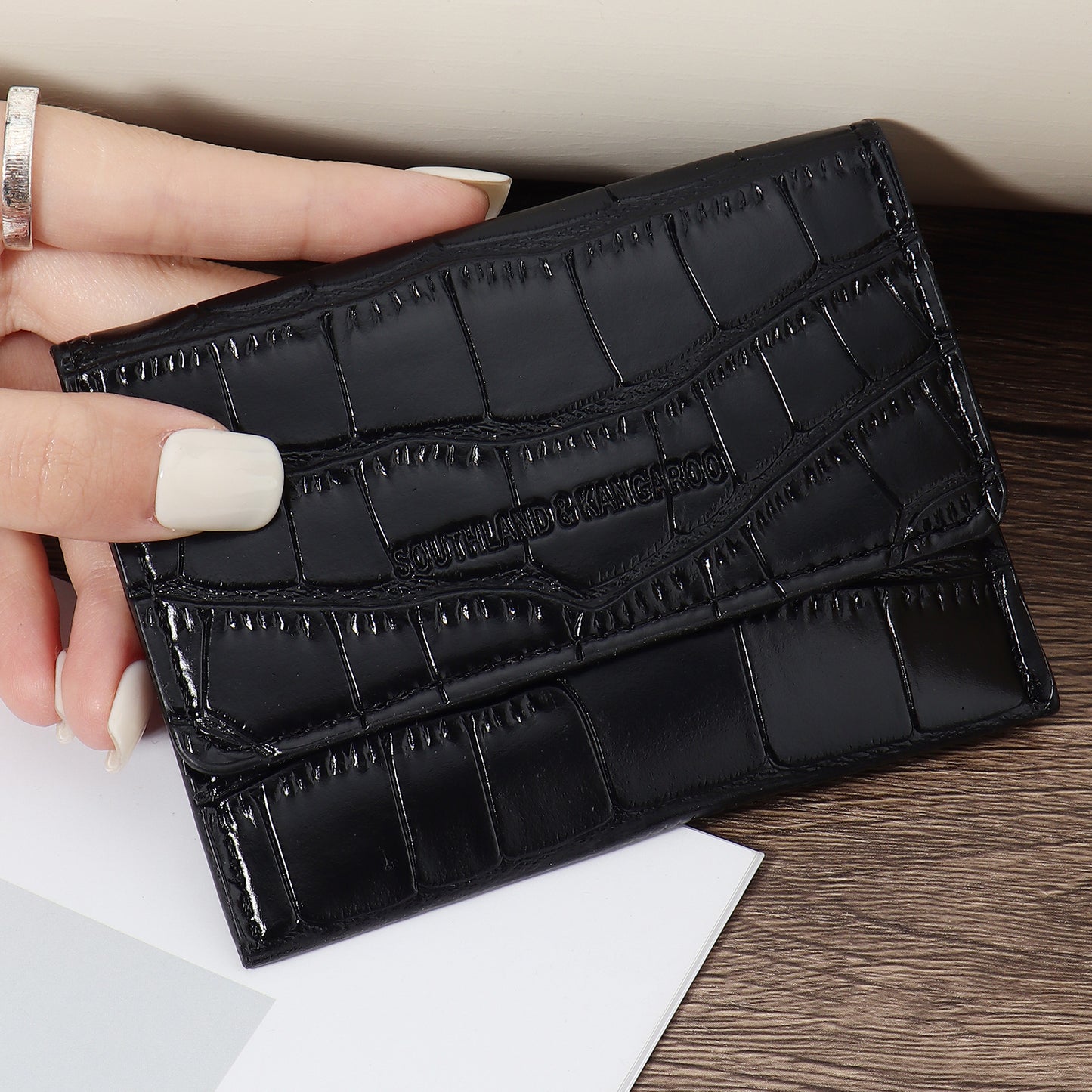 Women'S Small PU Wallet - Solid Color Short Style Featuring Card Slots And a Zippered Coin Pocket