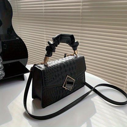 Wrinkled Tote Bag with a Crossbody Design