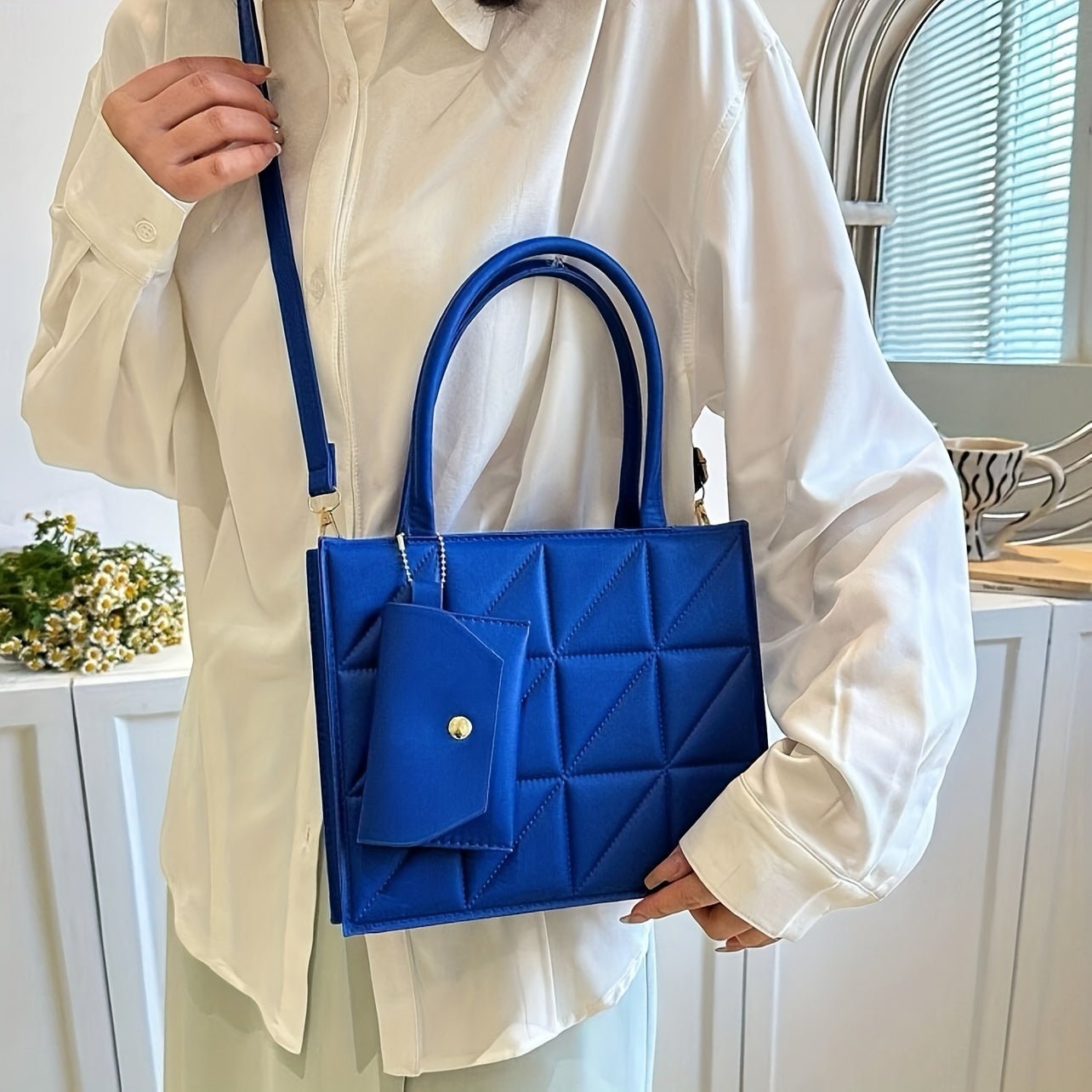 Quilted Square Crossbody Bag for Women - Synthetic Leather Work Bag with Detachable Coin Purse, Geometric Quilted Design, Adjustable Strap & Golden-Tone Hardware, Black Office Commute Bag for College Students & Professionals,