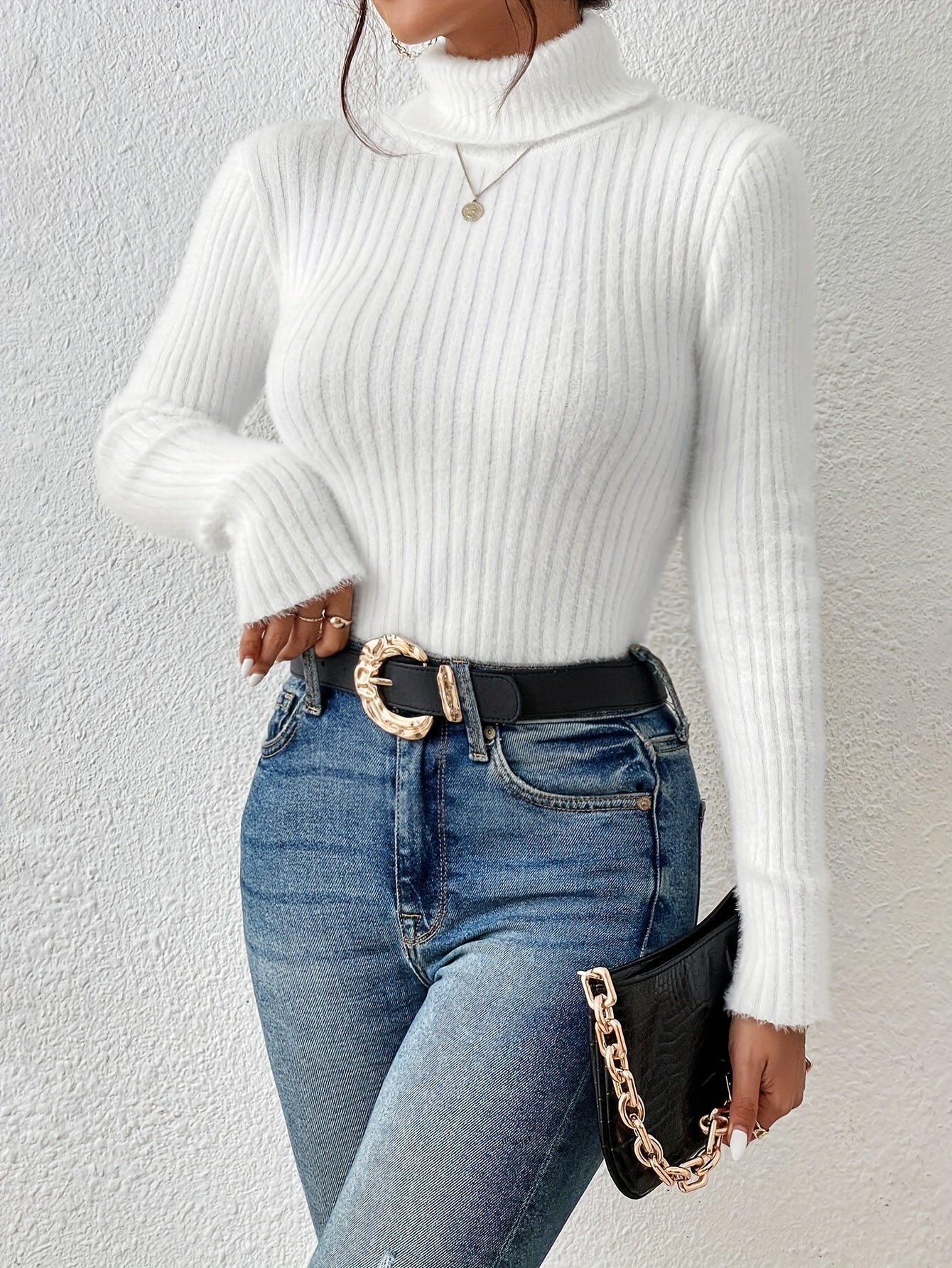 Elegant Directional Pullover