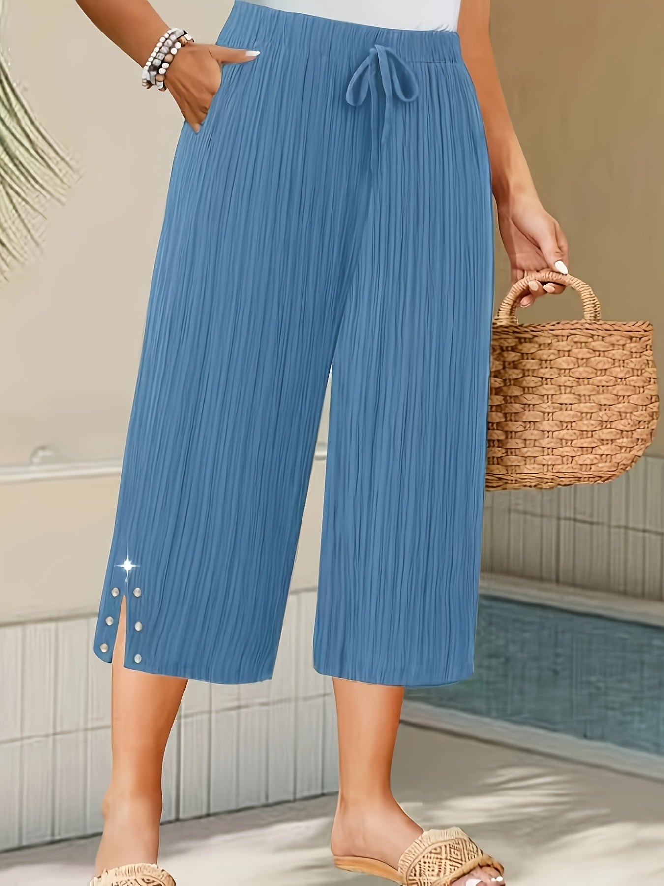 Women’s Wide-Leg Capri Pants with High Waist and Side Buttons
