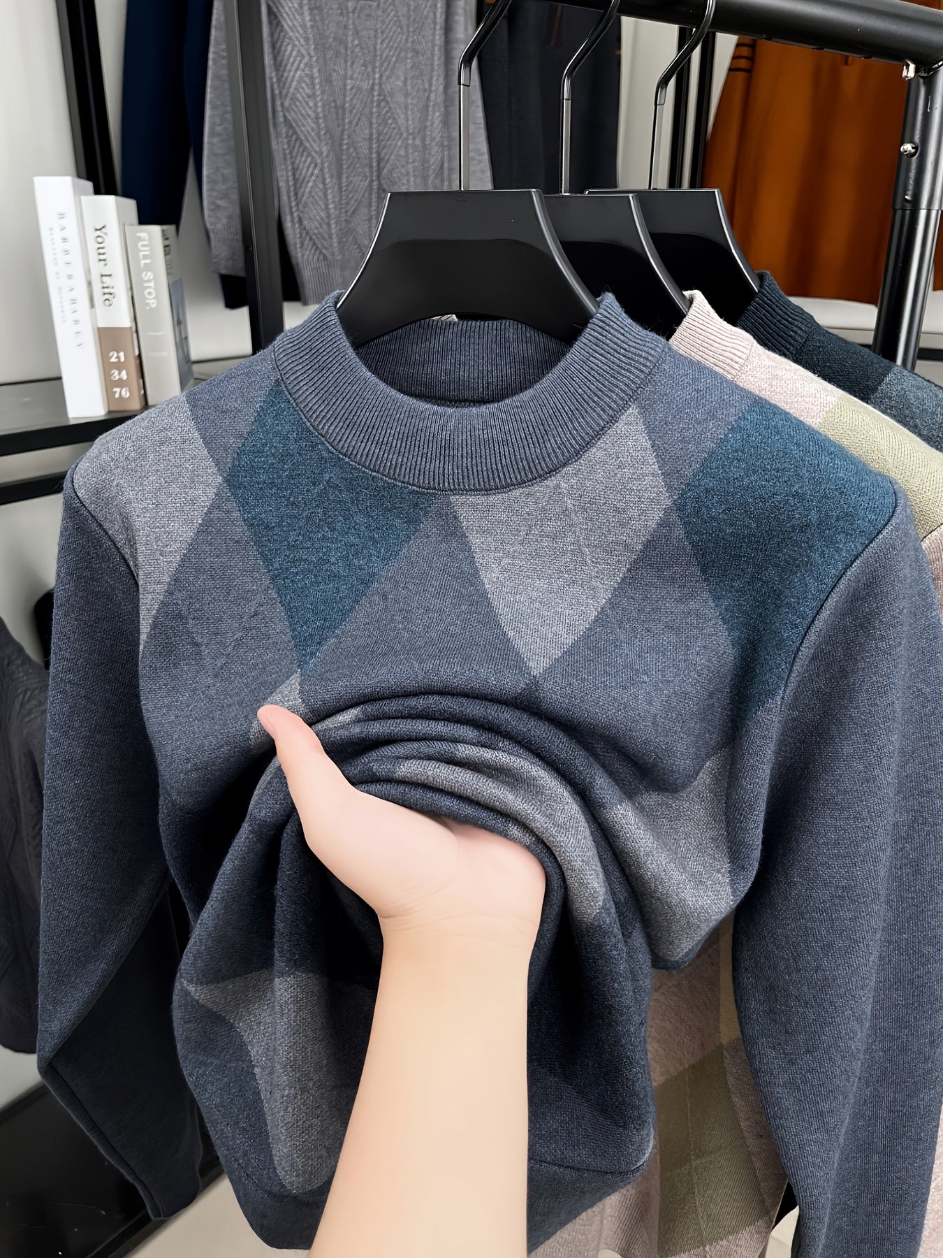 The New Autumn And Winter Collection Features a Men'S Long-Sleeve Knitted Pullover with a Zipper Design And Ribbed Round Neck. This Casual And Stylish Sweater Is Versatile for Daily Wear in The Fall And Winter, Suitable for L