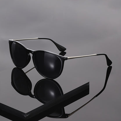 Round-Frame Casual Sunglasses with UV400 Protection for Everyday Wear
