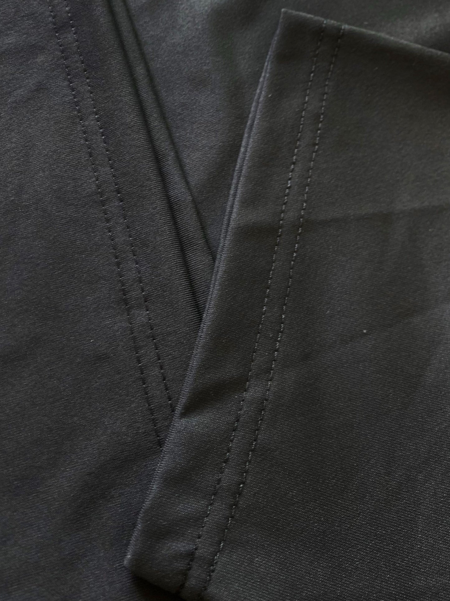 Men's casual crew-neck T-shirt, tight-legged trousers black suit, micro-elastic fabric, classic conventional