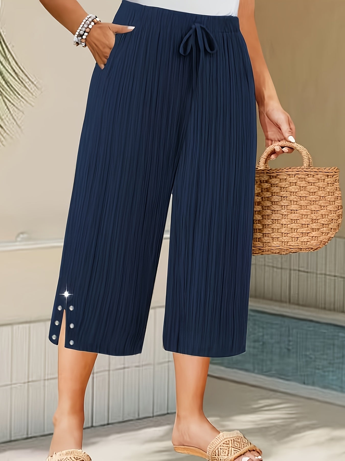 Women’s Wide-Leg Capri Pants with High Waist and Side Buttons