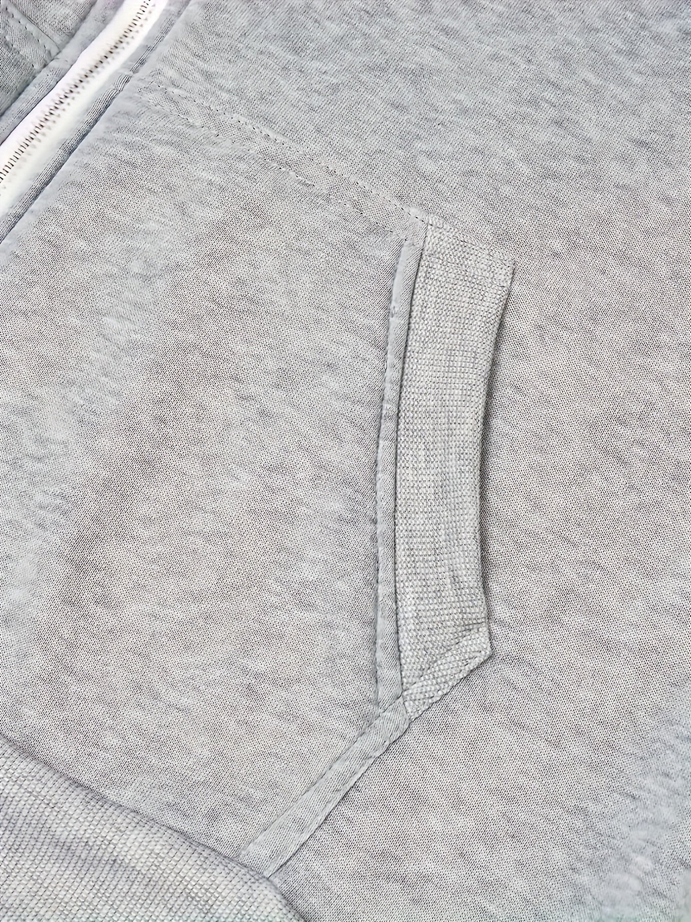 Men'S Stylish Color Block Hoodie - Casual Zip-Up Hooded Sweatshirt with Front Pockets, Long Sleeves, and Ribbed Cuffs - Maroon & Black Design, Comfortable for Fall and Winter Wear